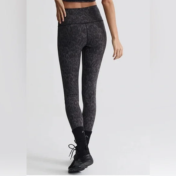 Varley Let's Go High Rise Legging 25 - Monochrome Cheetah - Womens size XS - Picture 2 of 8
